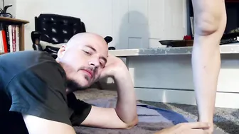 elizabeats  horny streetwalker screwing her self