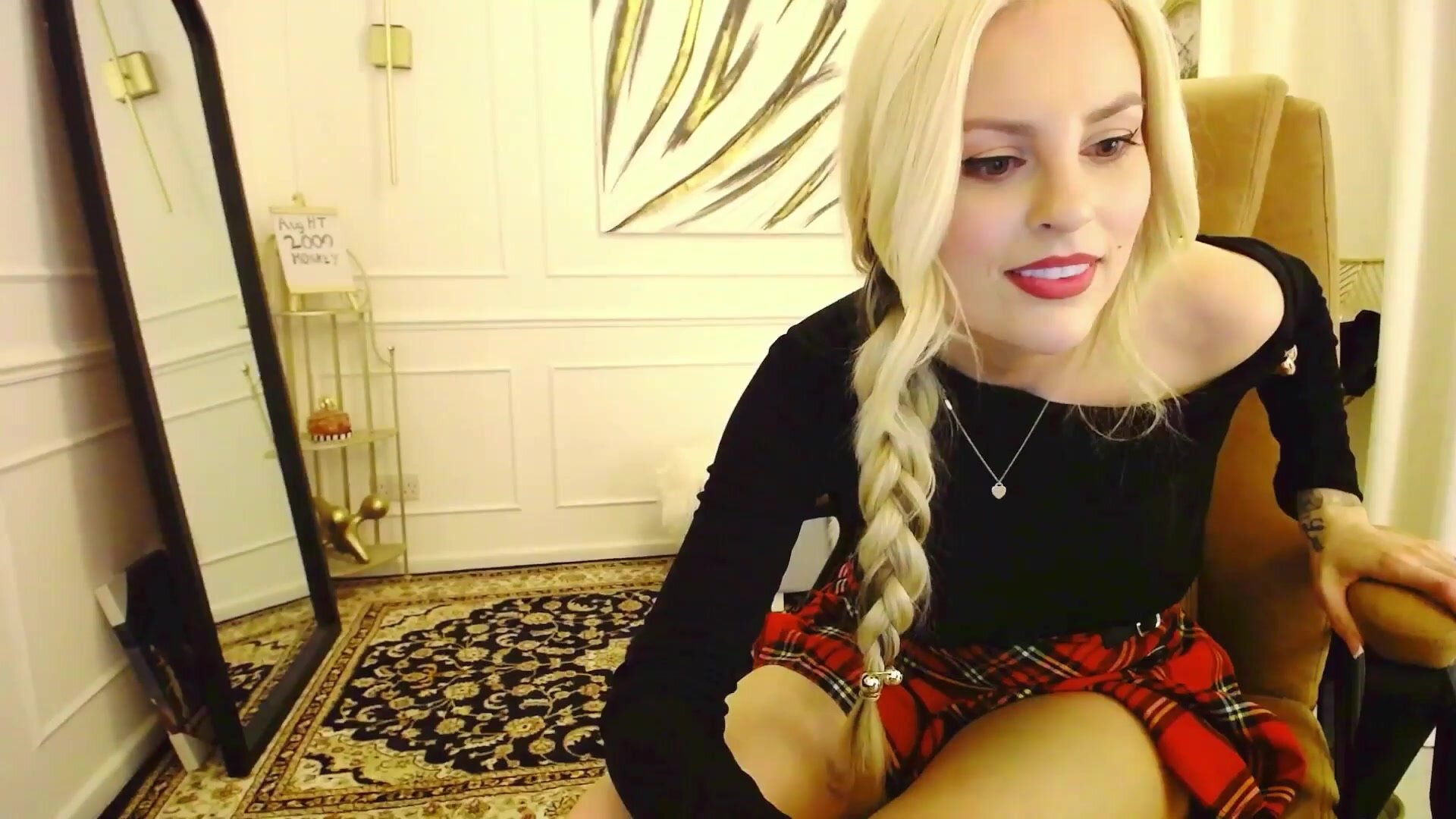 K3lly - Breast tease and nipple clamps - MyFreeCams