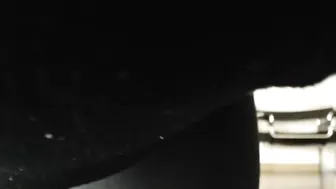 io_veil  Showed her slim body