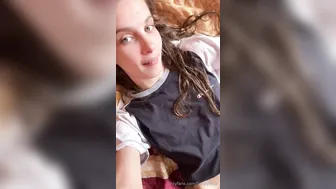 Happydiva playing with her beautifil body