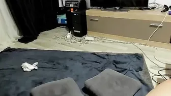 coupleforhotsex  Caresses a wet pussy