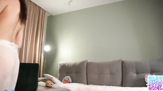 Kusssecka - the girl caresses herself show 7