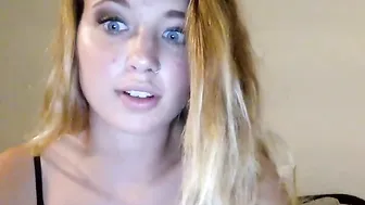 lagunalucyxxx  Resting in a confabulation raw, and necking herself