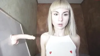 kelly_copperfield  Touches her charged body