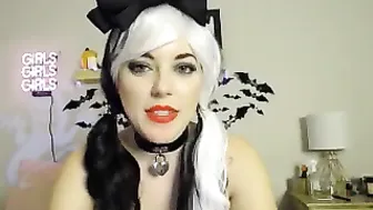 emmabelle  show her tits and wet pussy