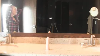 Redhead   Brought herself to orgasm in free chat