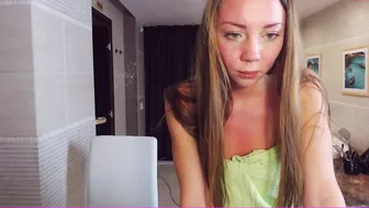 hot_fallen_angels  hooker masturbate juicy pussy