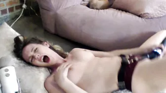 OraYoung Webcam slattern Fucking Damp Pussy