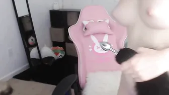 LilNeko  hooker has damp pussycat orgasm