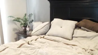 kaylakayden Expressive lady masturbates pussy