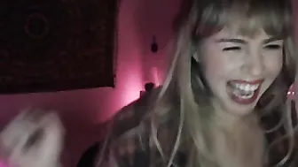 HavenReigh Busty chick shows off her charms