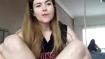 nicnevin_fae Adorable chick gets pussy fucked