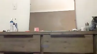 nicnevin_fae Exquisite passion rubs pussy