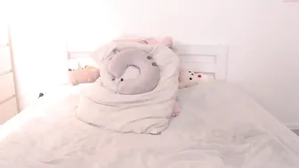 romyhime Tiny and her very tight twat