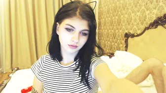 migurt Cute bitch masturbates pussy with vibrator