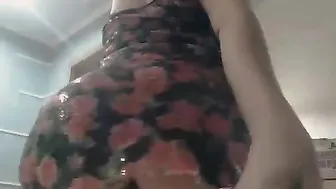 Alinn1 Imposing slut stiffens her cunt tight