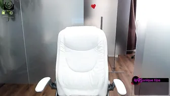 anyarayne ardent skin fucks pussy with sex toy