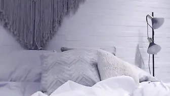 mariewana bitch with a big ass fucks a hard point