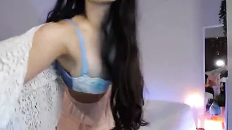 lemontea caresses his fur coat