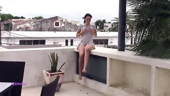 Alexia96 gorgeous confused caresses pussy