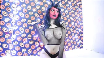 Nicole Eden spicy slut excites puffy forms