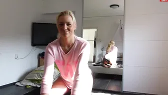 bibixxx cute striptease