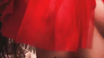 poppynaked moving babe effectively spinning in front of the webcam