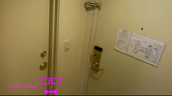 Dorkydarienxxx manyvids at work without panties catches orgasms