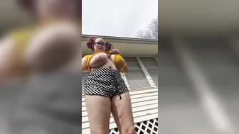 ErisDionysus manyvids ardent bitch poses in fries