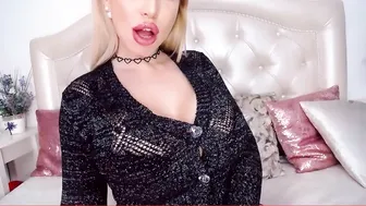 Tanya Ivanova manyvids busty blonde caresses shaved pussy