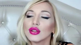 Tanya Ivanova manyvids bitch with big ass turns on chic body