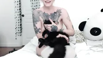 Audrey manyvids busty lady masturbates shaved pussy