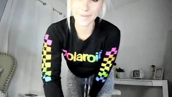 Surecakes manyvids gorgeous passion turns on chic body