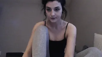 Elfiex manyvids busty babe strips and jerks off her cunt