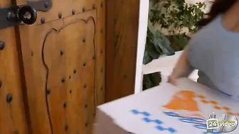 Jennica Lynn manyvids pretty woman and her breasts