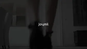 Lina Luxa rubs and fucks her pussy