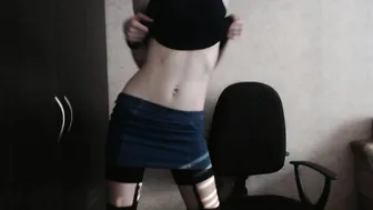 Sasha aka KinkyKitten manyvids sasha smoke strip and masturbation