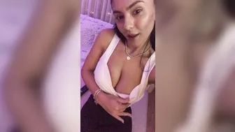 Onlyfans.com Emmazing gorgeous babe licks dildo