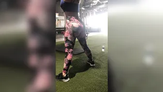 Sophie Dee hot prostitute poses in shorts