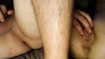 umyeah21 nude chick posing on the couch