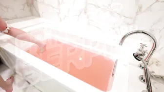 princessberpl manyvids cute babe caresses shaved cunt