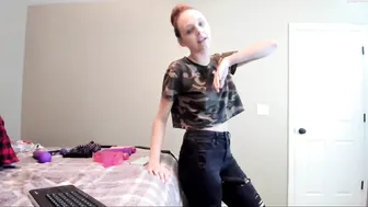 hi_cut_cutie sexy nymph excites with delicious tits