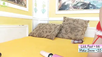 _redjinaandross crazy girl plows pussy with phallus