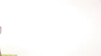 VidzFlix flexi latex mask babe dancing