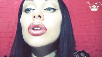 Mistress Misha Goldy Red lips with golden glitter