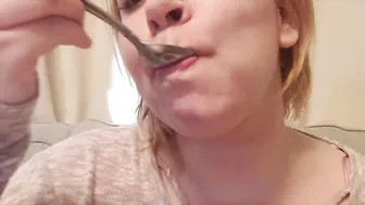 PeachyNeko900 High Babe Eating Ice Cream Mouth Fetish