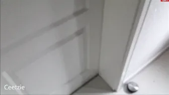 Perverse Almanac _auf der Toilette erwischt mit Ceetzie