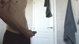 MaryHaze - OMG! Mitbewohner beim Wichsen erwischt 30.09.18