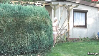 Leonie-pur - Wetlook - Nicht nur die Hotpants war nass