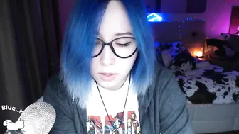 blue_mooncat 1.12.019 29 female chaturbate sex vids